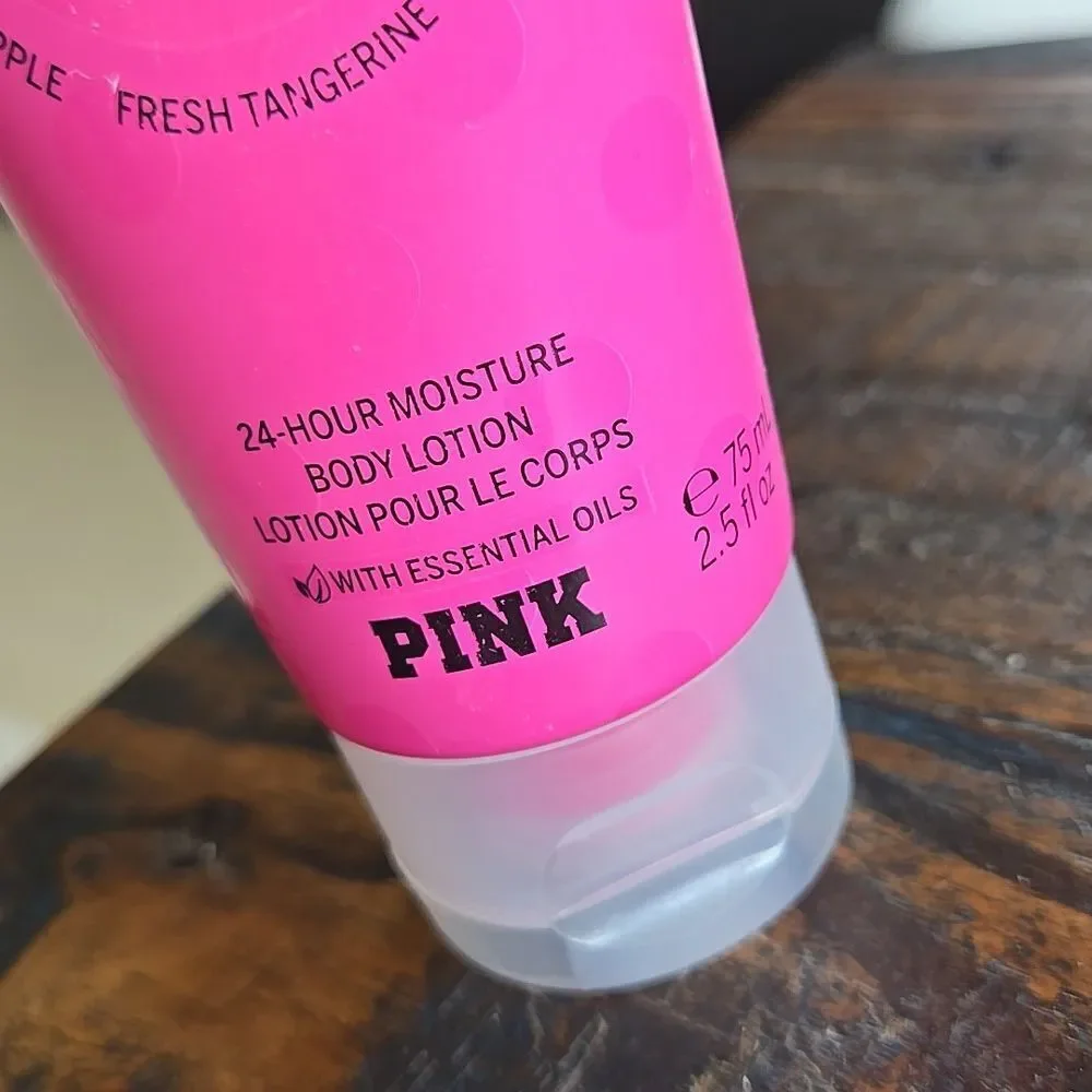 Pink Fresh & Clean body lotion 2.5 oz Apple tangerine Sea Spray Mini Travel Size